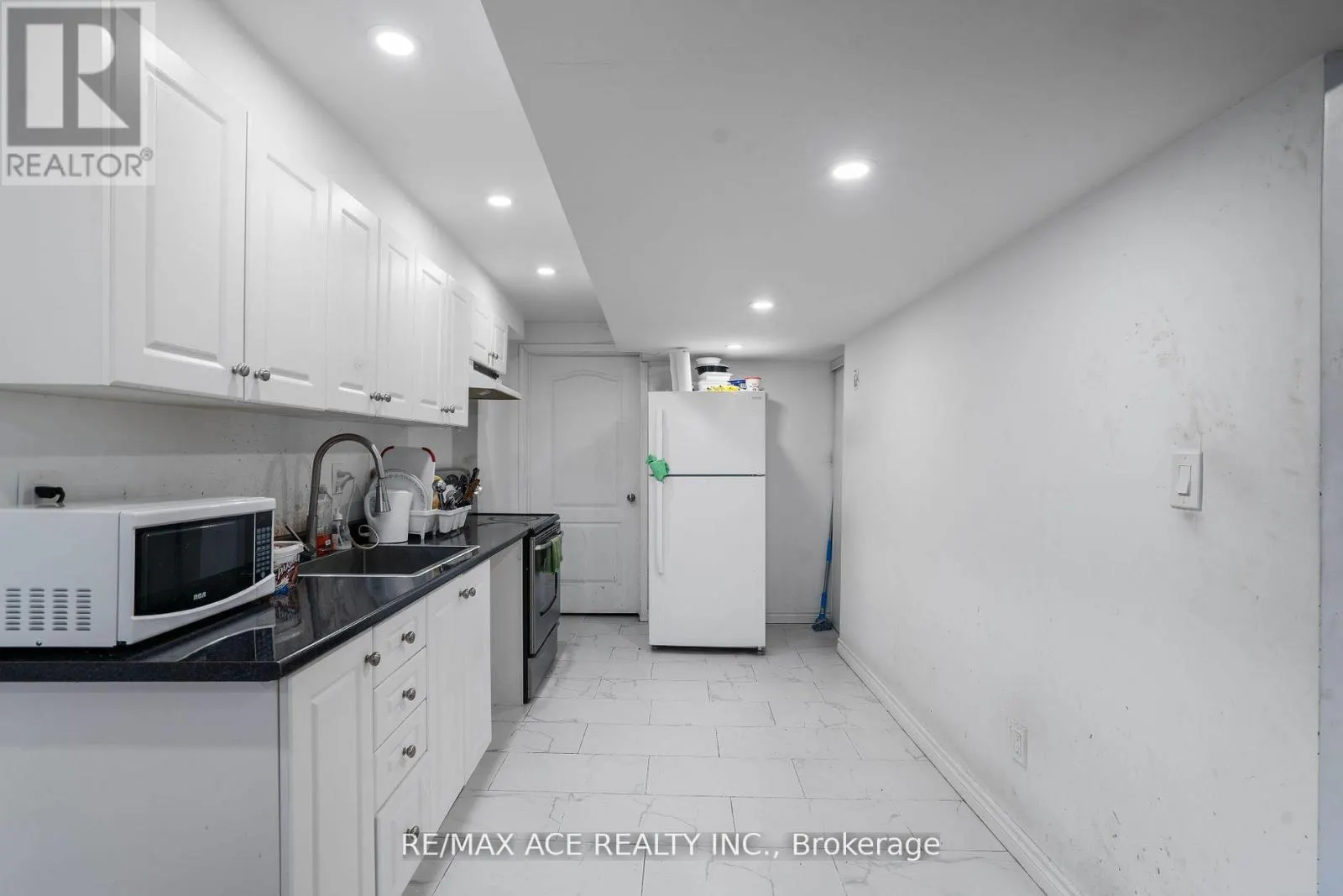 22 APPLE VALLEY WAY
