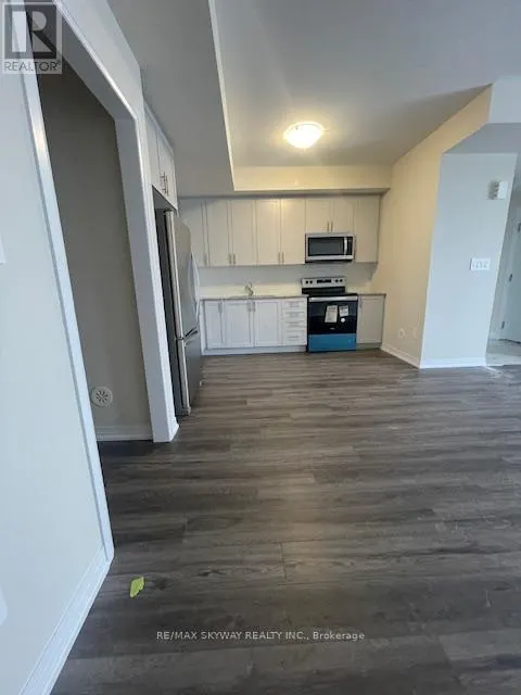 123 - 1589 ROSE WAY