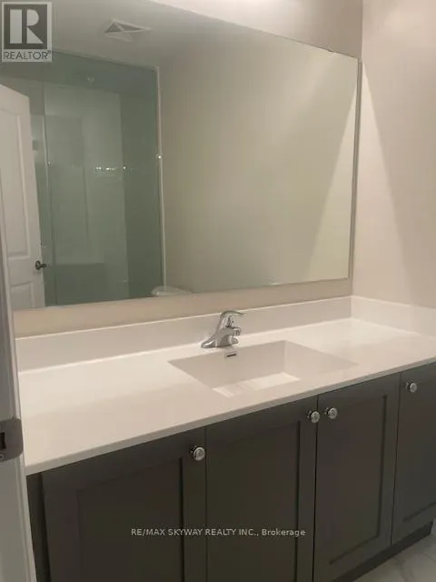 123 - 1589 ROSE WAY