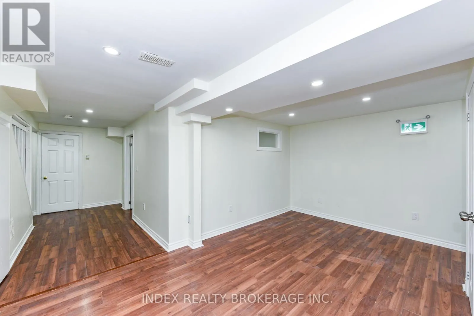 81 MULLIS CRESCENT