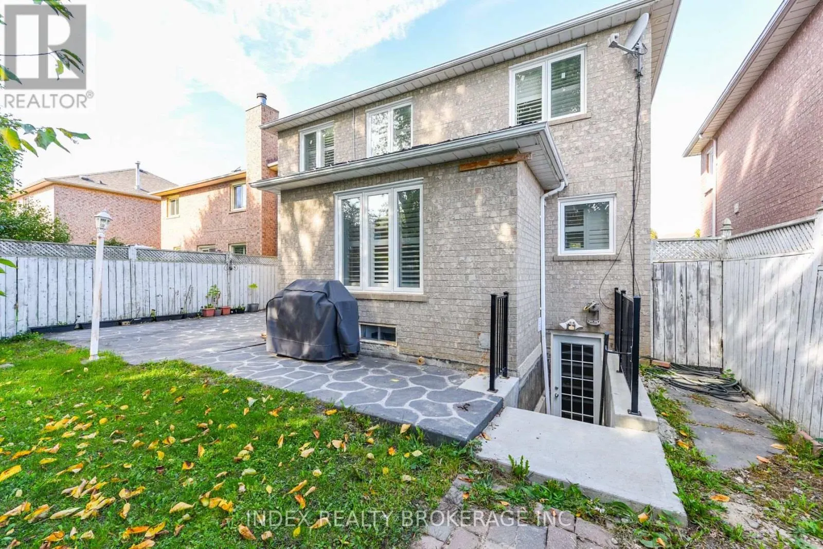 81 MULLIS CRESCENT