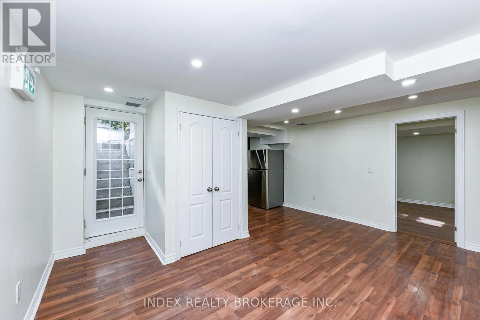 81 MULLIS CRESCENT