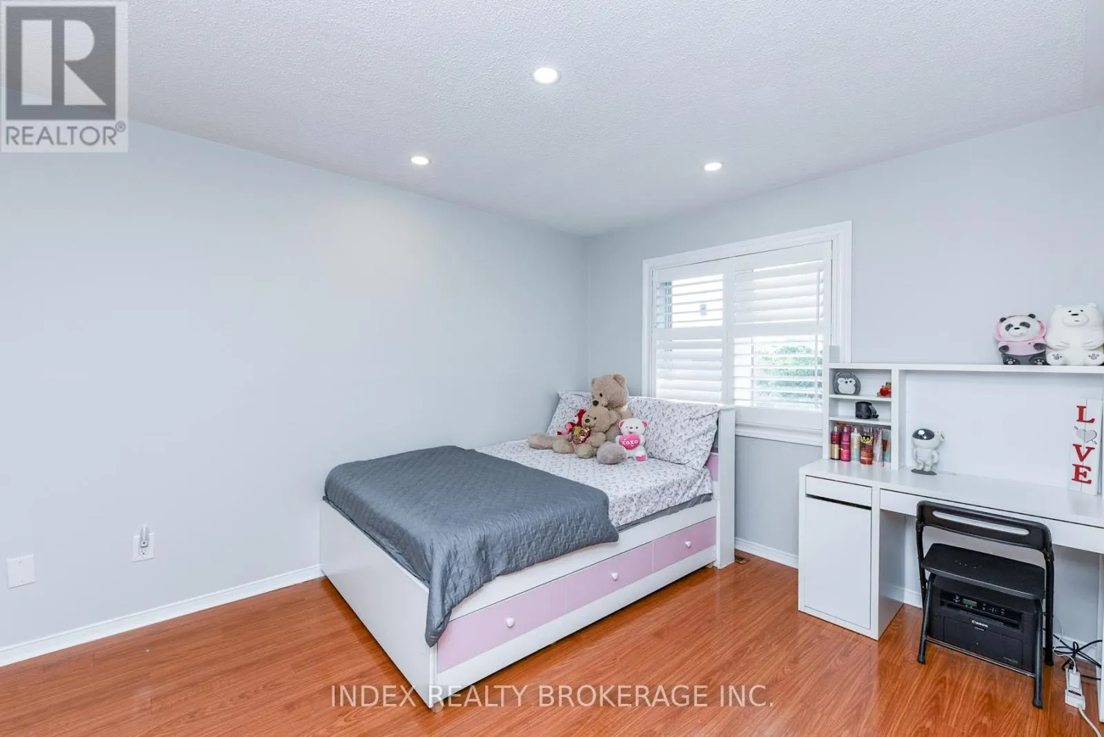 81 MULLIS CRESCENT