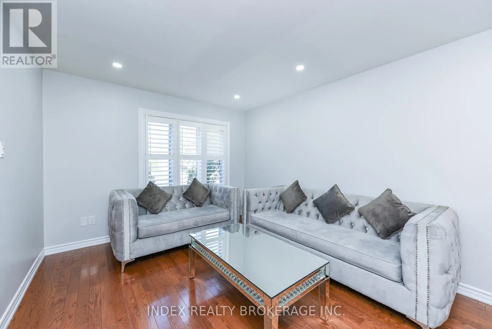 81 MULLIS CRESCENT