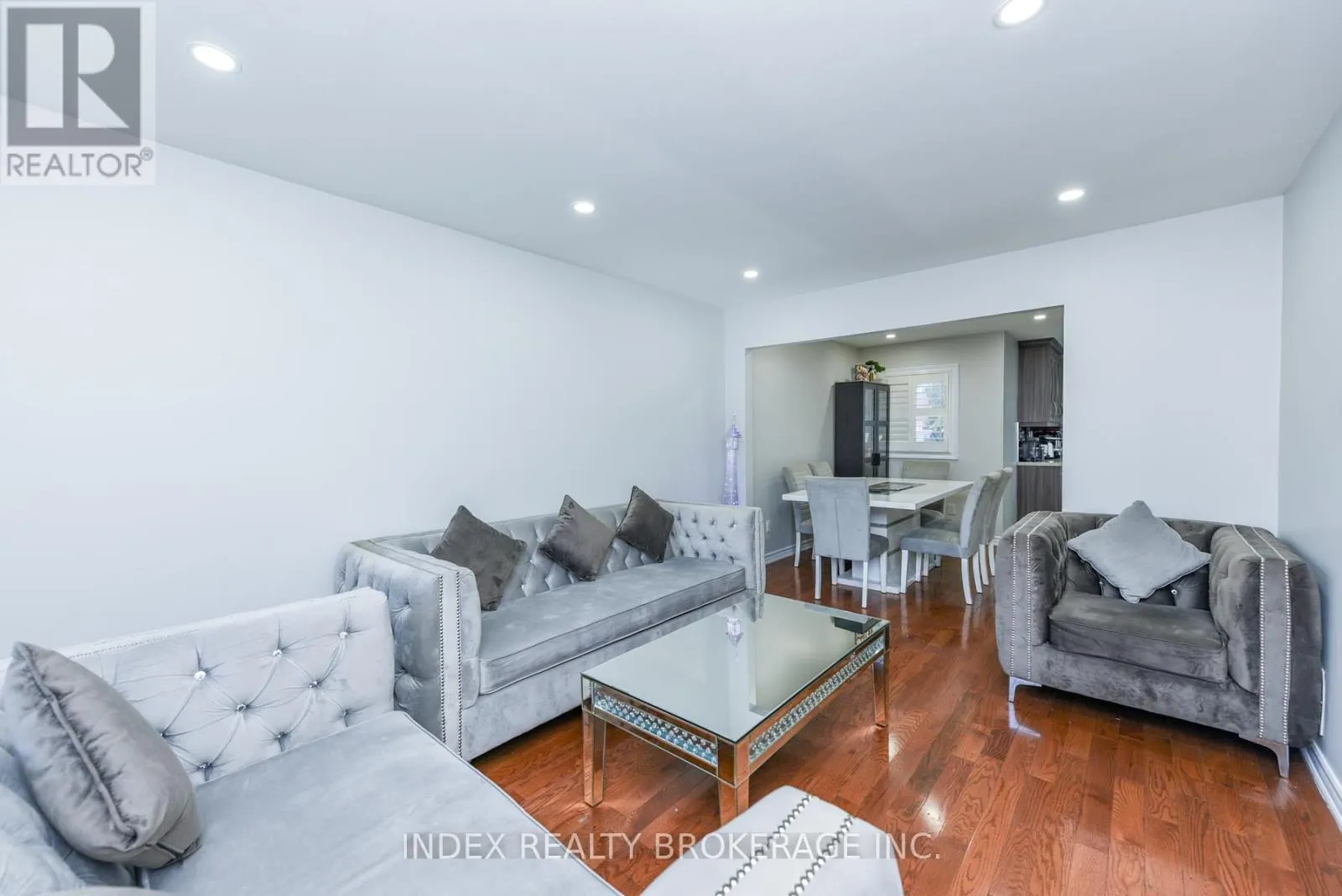 81 MULLIS CRESCENT