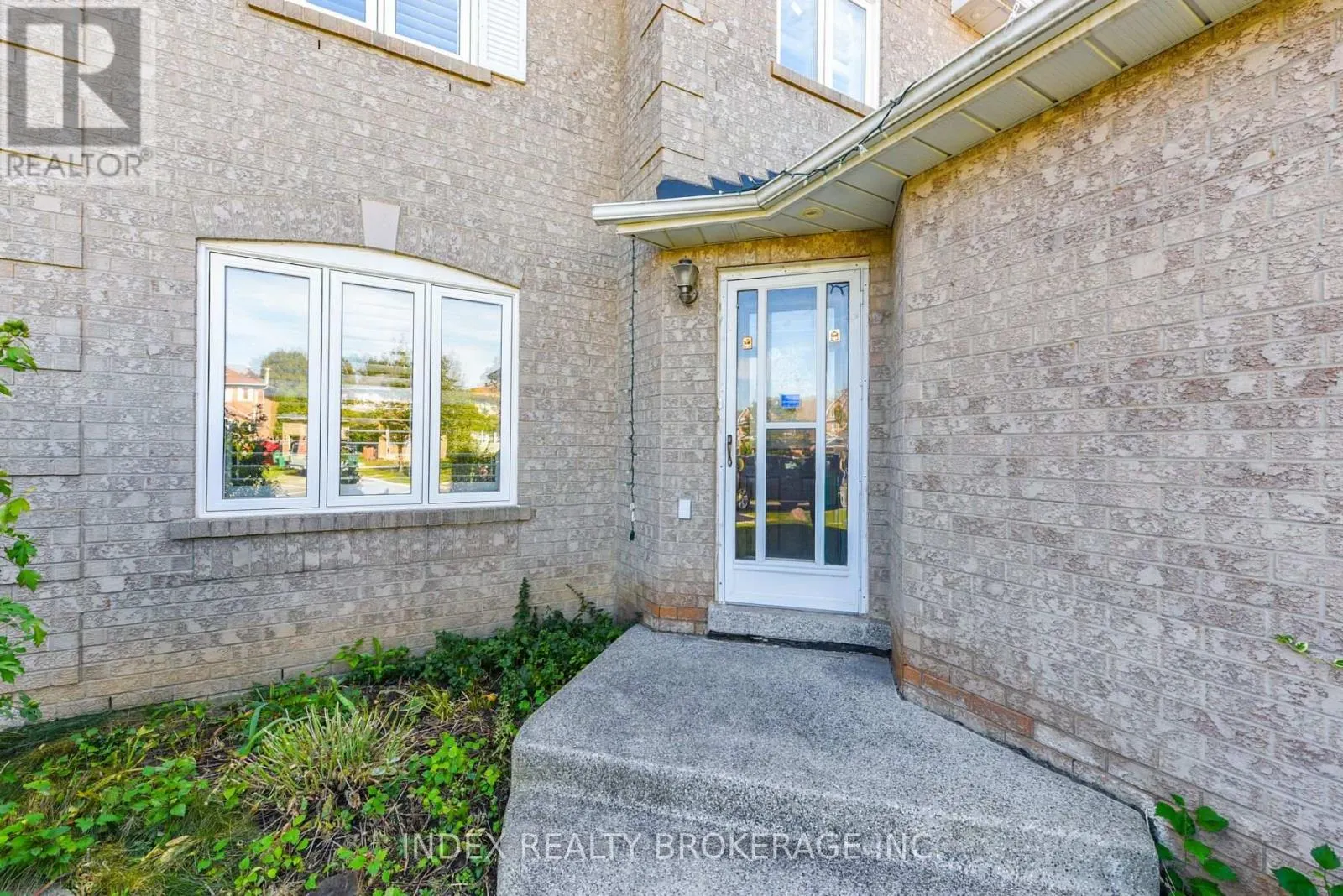 81 MULLIS CRESCENT