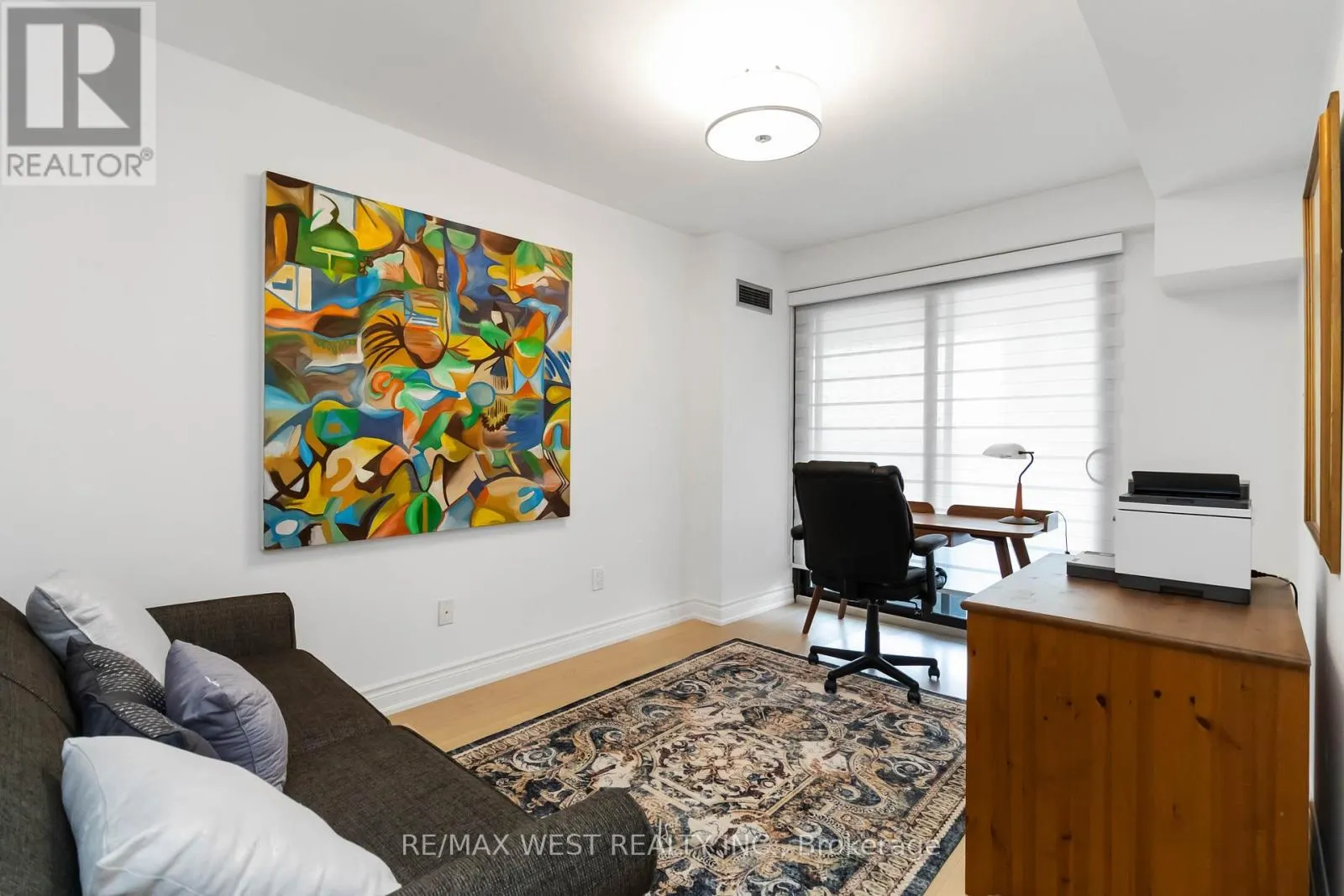1108 - 2185 MARINE DRIVE