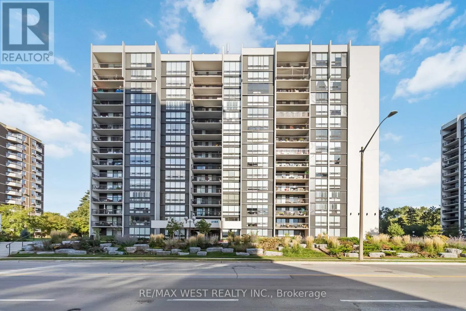 1108 - 2185 MARINE DRIVE
