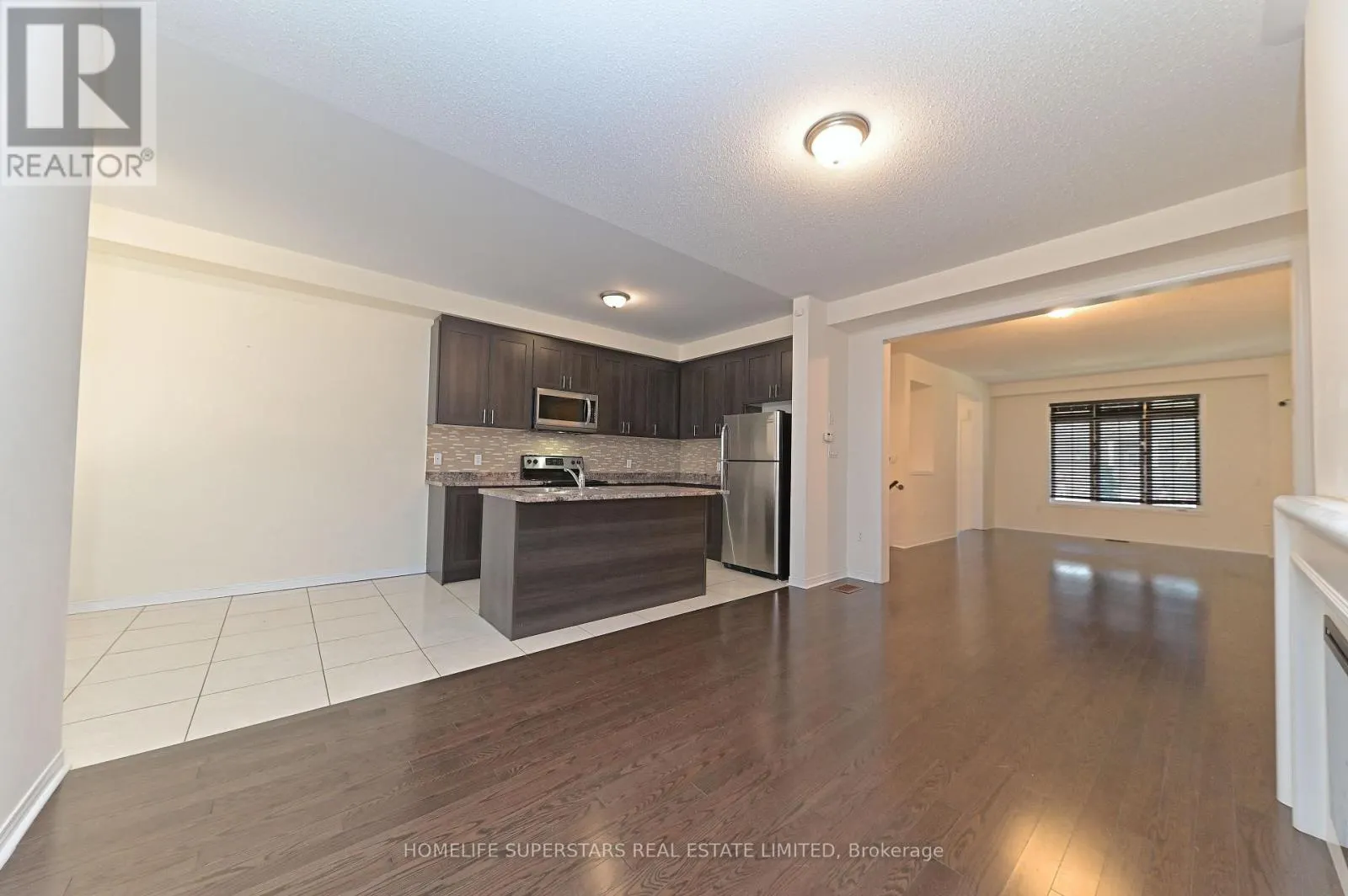 9 YELLOWKNIFE ROAD