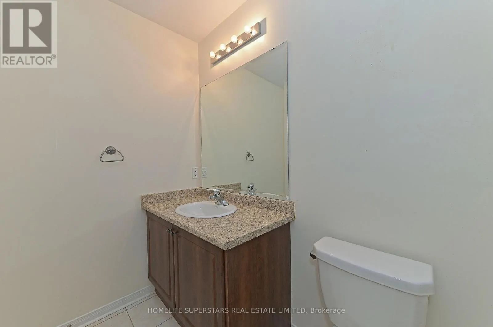 9 YELLOWKNIFE ROAD