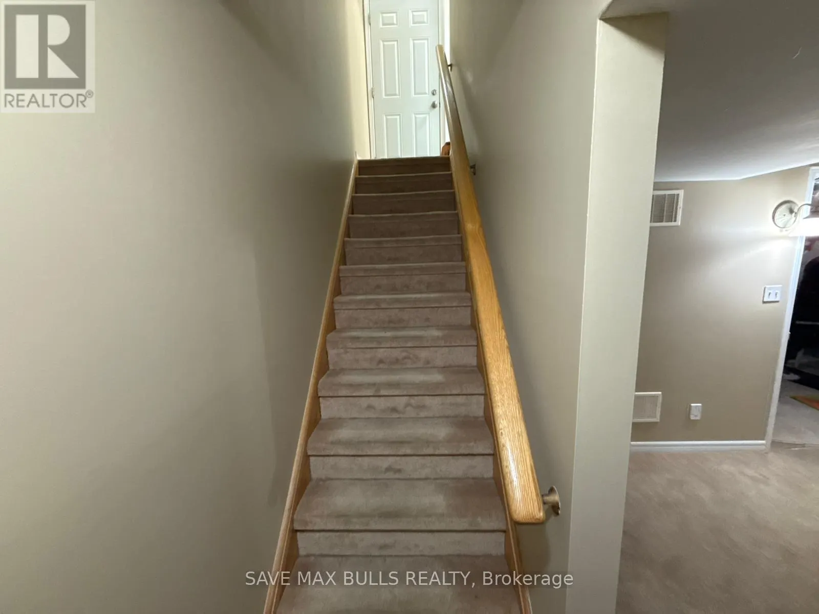 BASEMENT - 652 LOTT CRESCENT