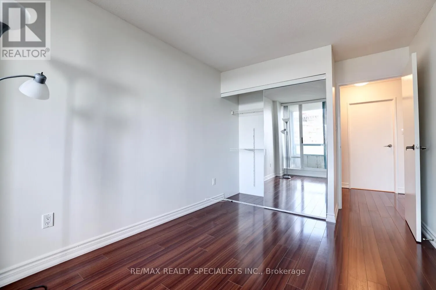 502 - 550 WEBB DRIVE