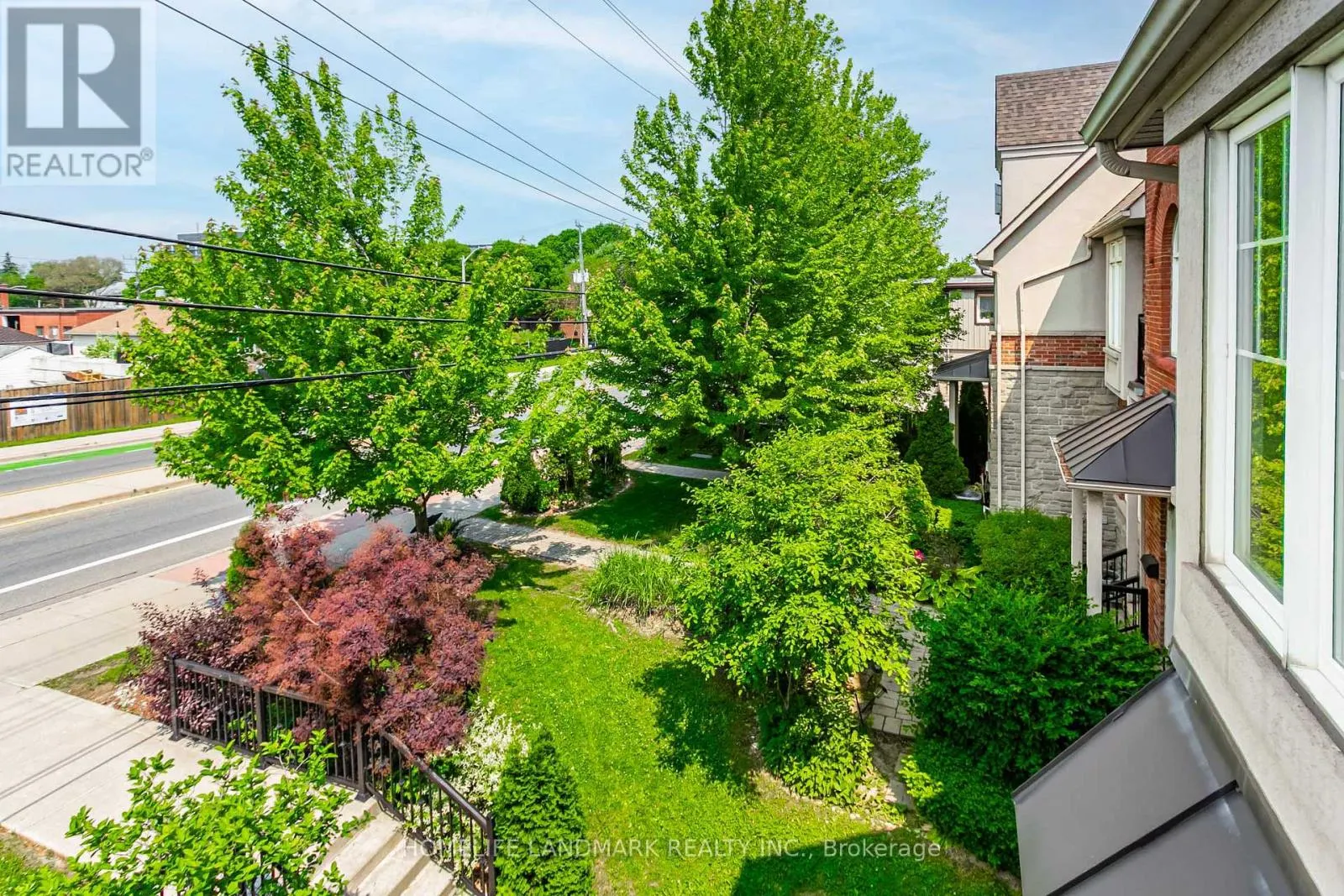 523B ROYAL YORK ROAD