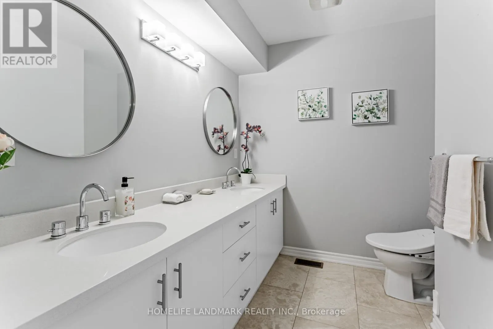 523B ROYAL YORK ROAD