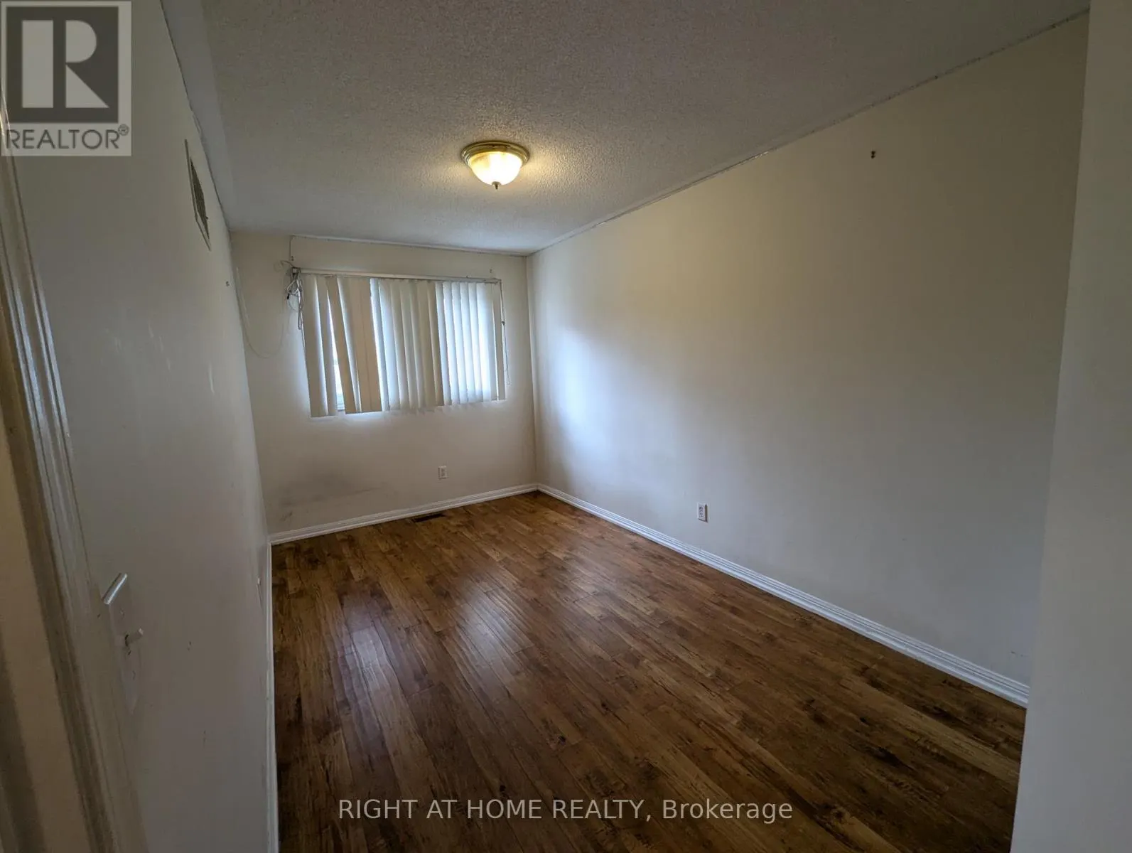 1423 QUEST CIRCLE