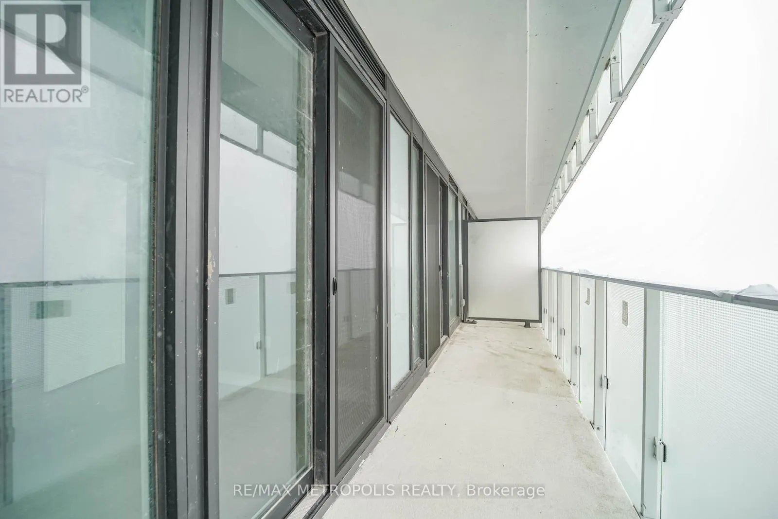 3206 - 3883 QUARTZ ROAD