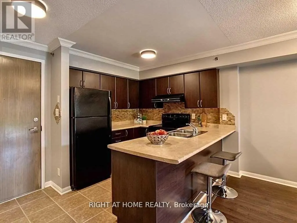 109 - 3070 ROTARY WAY N