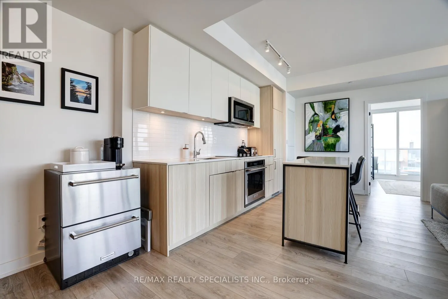 604 - 220 MISSINNIHE WAY
