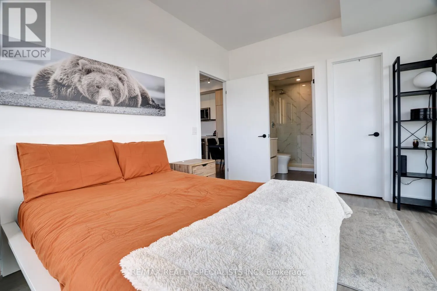 604 - 220 MISSINNIHE WAY