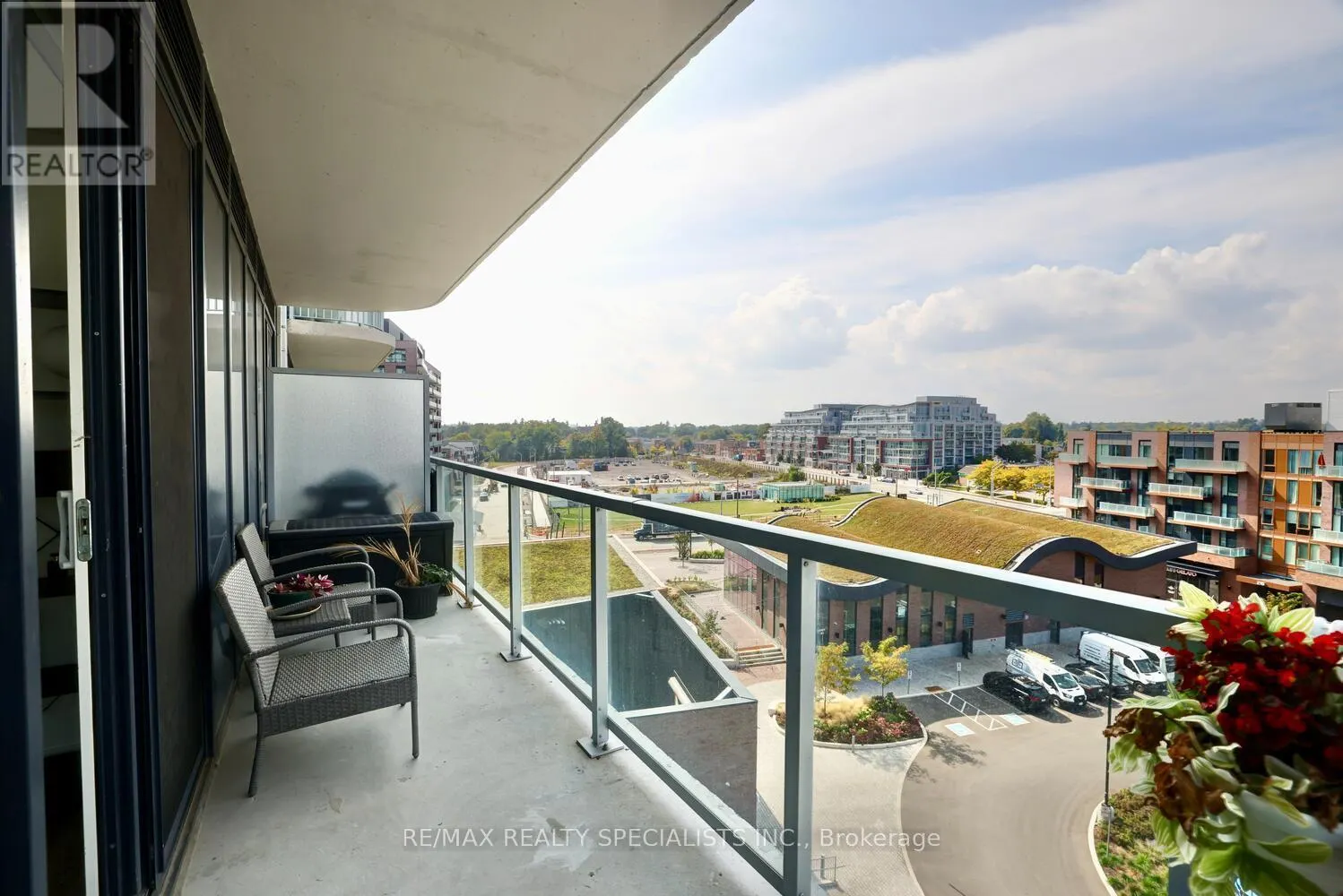 604 - 220 MISSINNIHE WAY