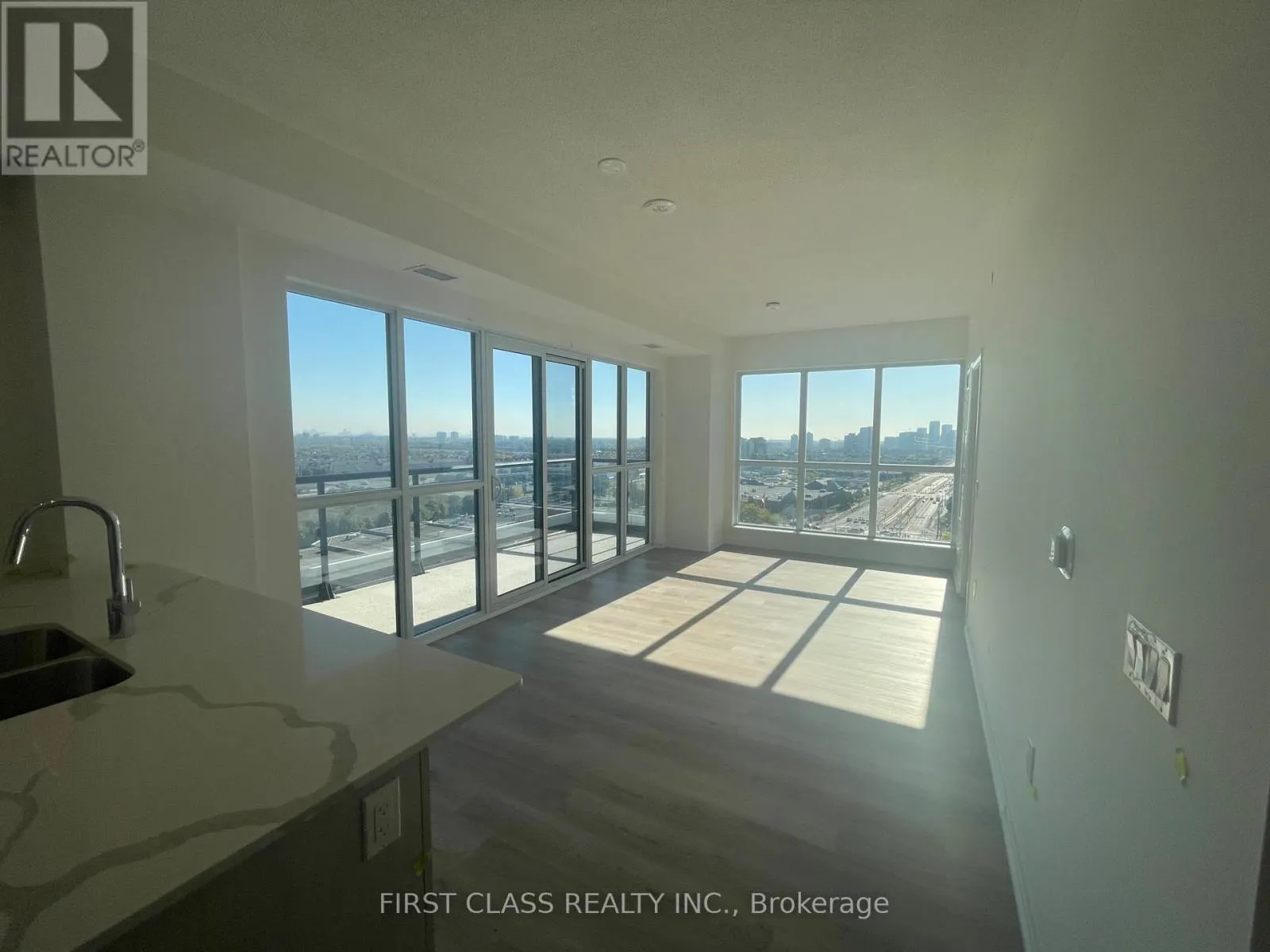 1201 - 15 WATERGARDEN DRIVE