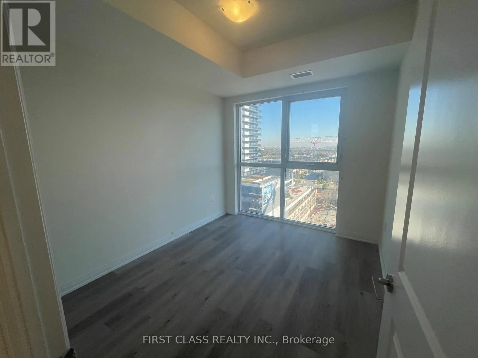 1201 - 15 WATERGARDEN DRIVE