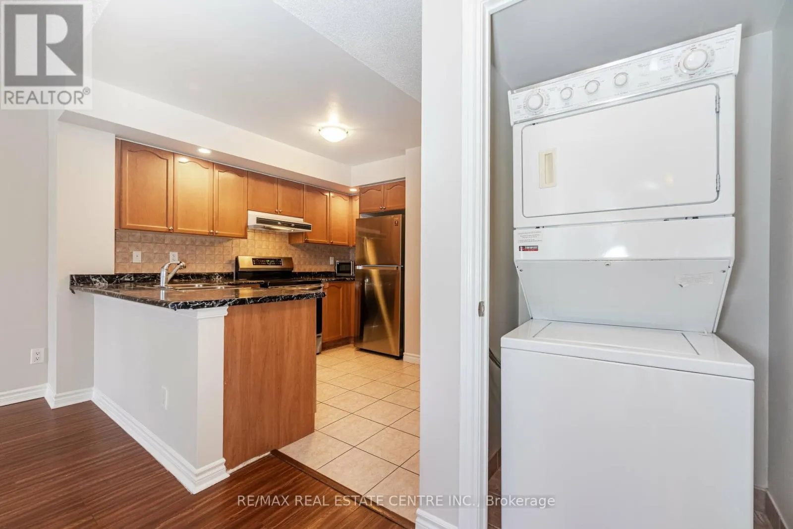 1227 - 5233 DUNDAS STREET W