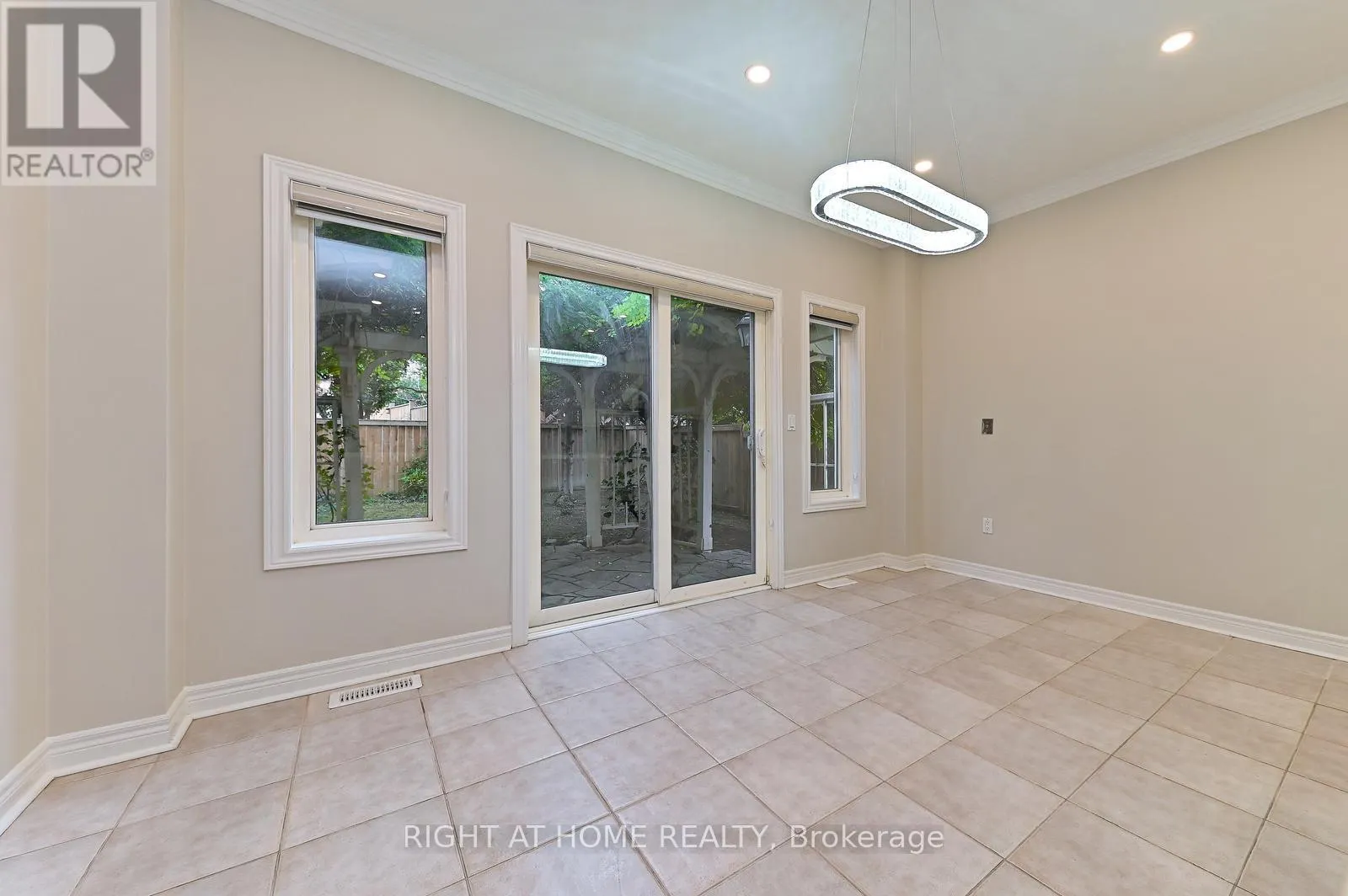 6843 CAMPBELL SETTLER COURT E