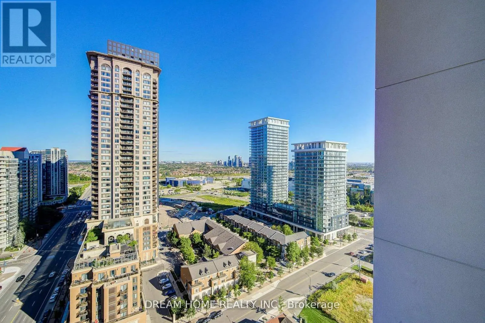 2004 - 388 PRINCE OF WALES DRIVE