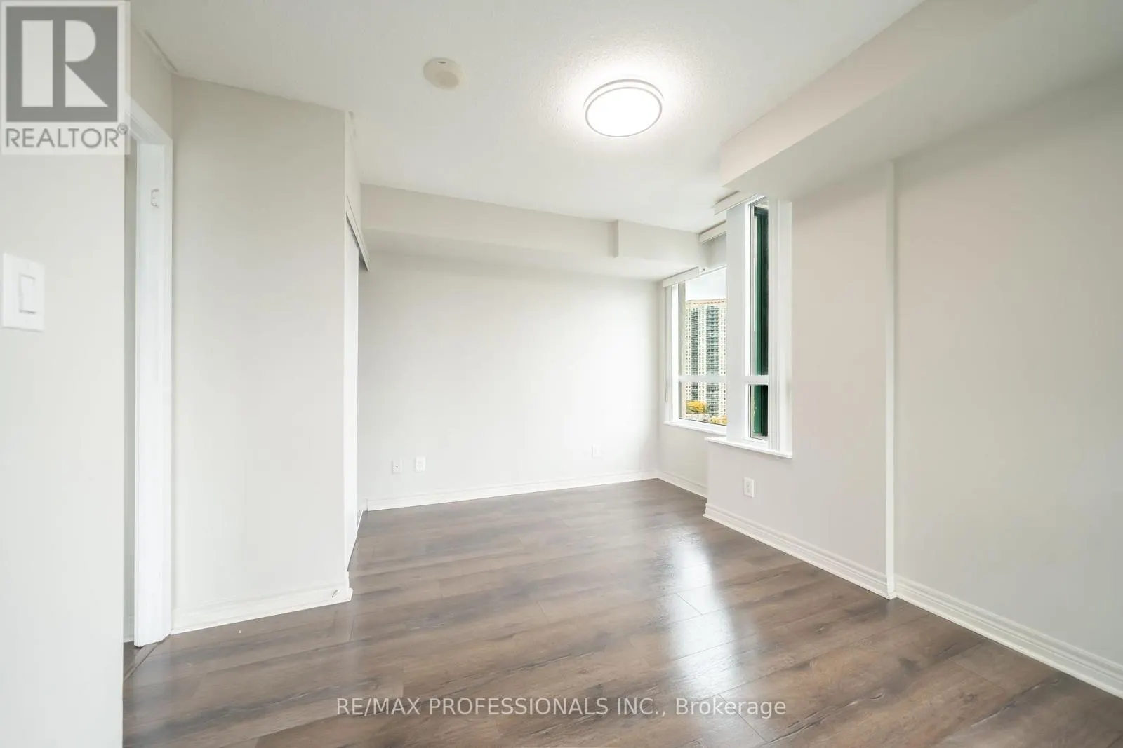 1703 - 208 ENFIELD PLACE