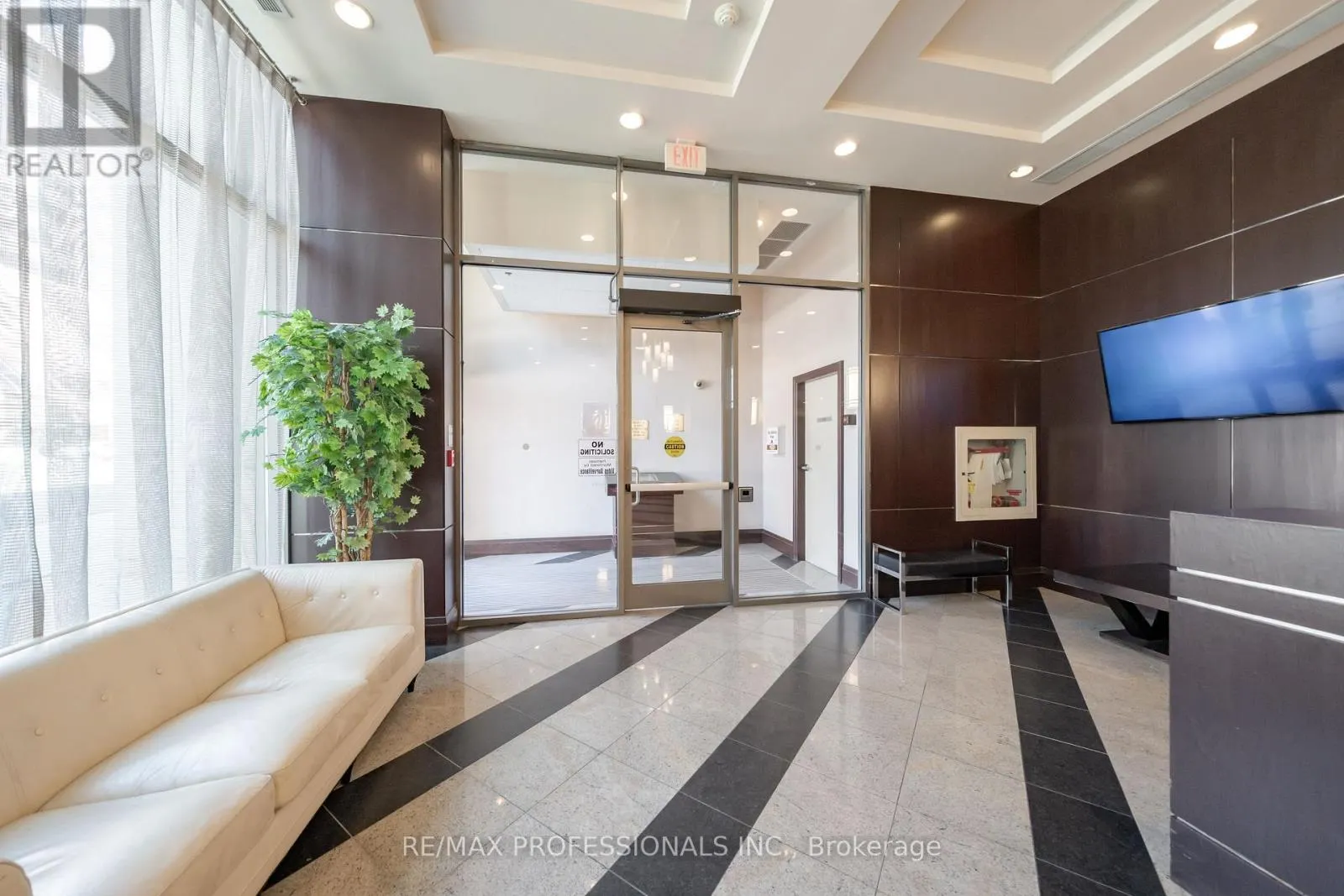 1703 - 208 ENFIELD PLACE