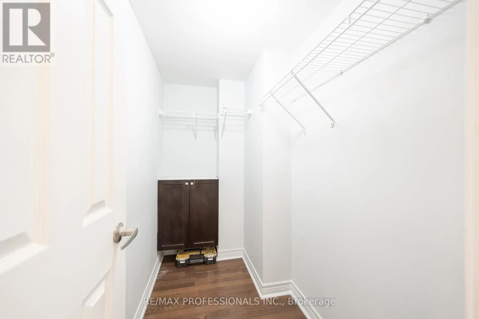 1703 - 208 ENFIELD PLACE