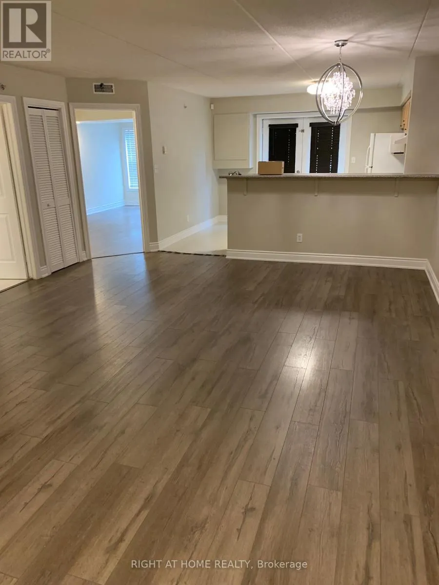 105 - 1480 BISHOPS GATE E