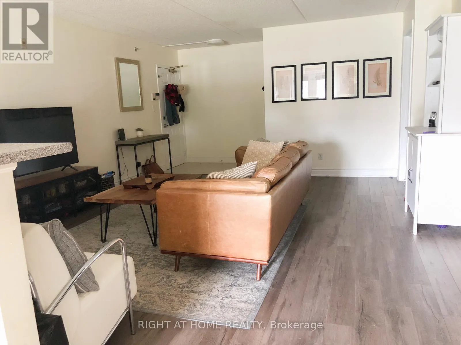 105 - 1480 BISHOPS GATE E