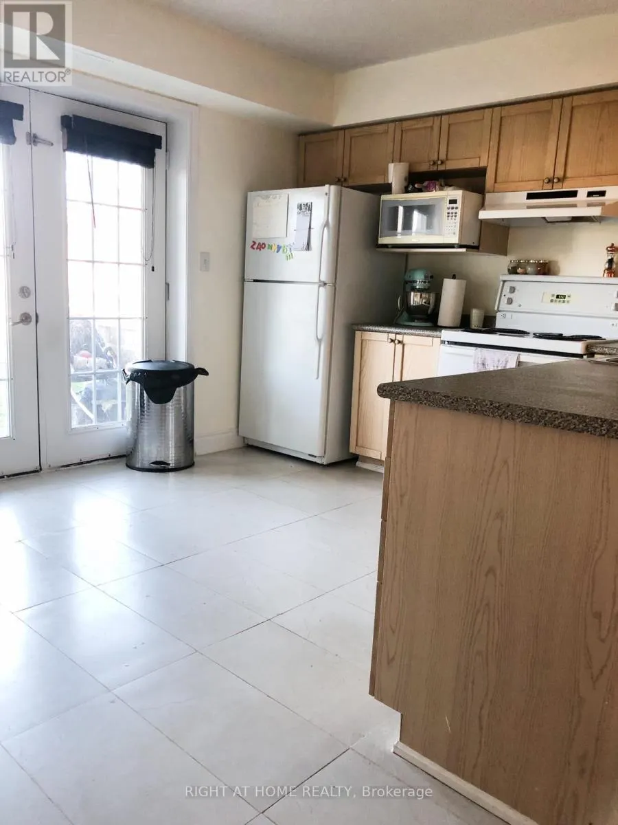 105 - 1480 BISHOPS GATE E