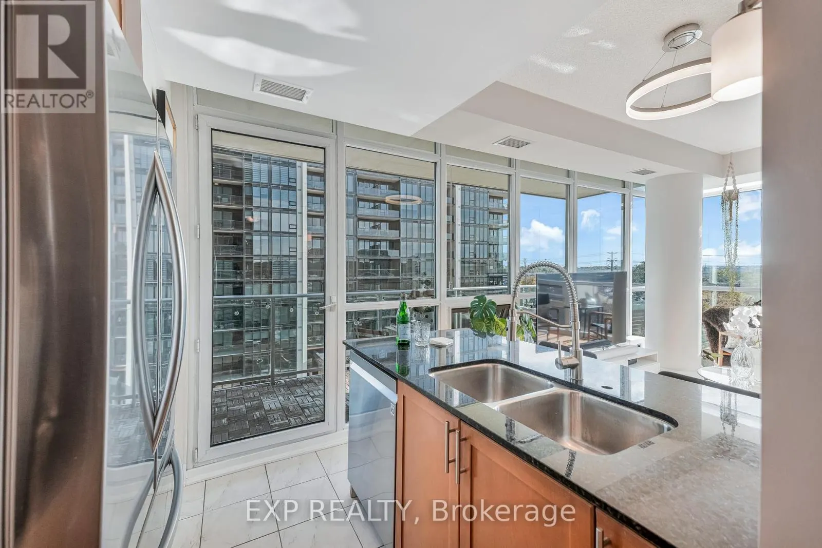 611 - 1055 SOUTHDOWN ROAD