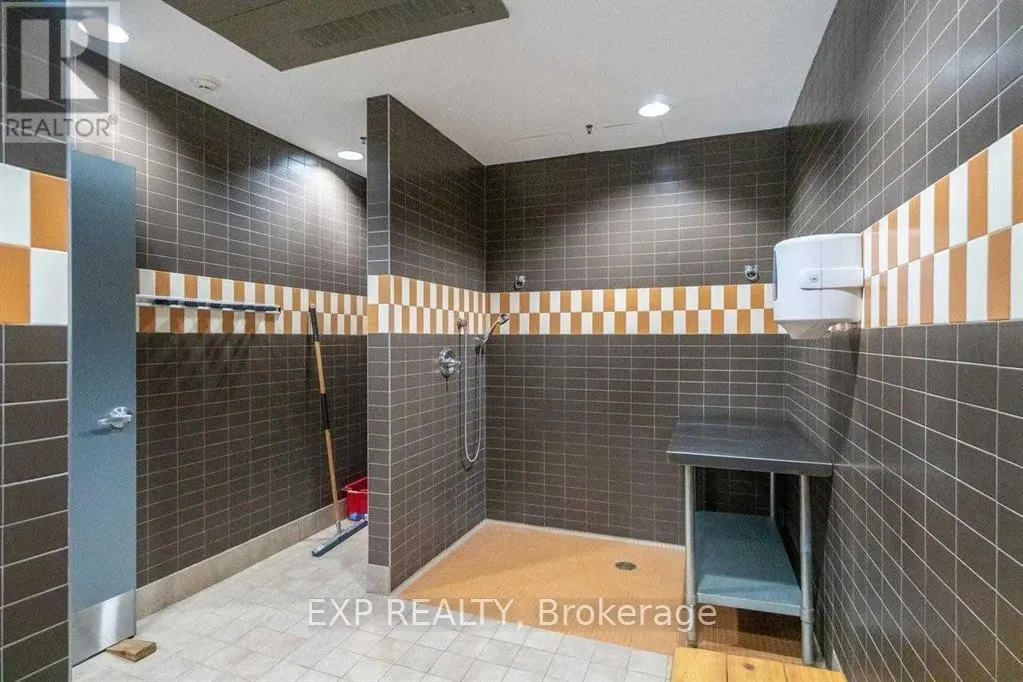 611 - 1055 SOUTHDOWN ROAD