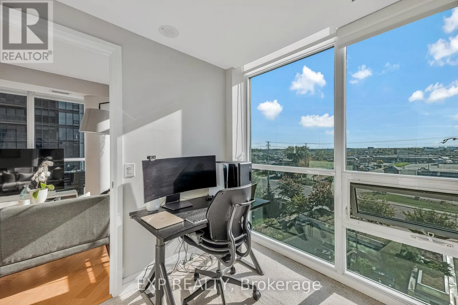 611 - 1055 SOUTHDOWN ROAD