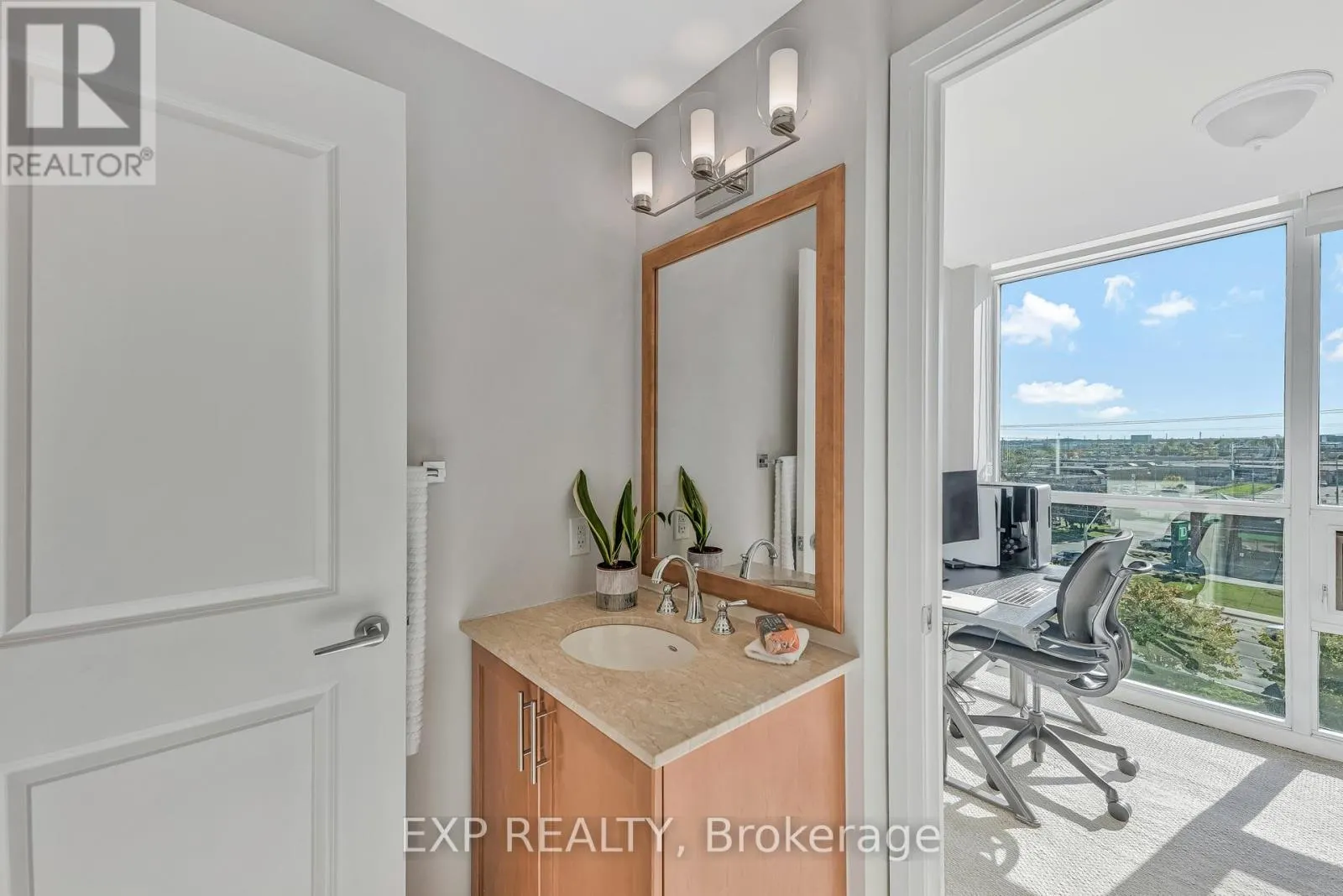 611 - 1055 SOUTHDOWN ROAD