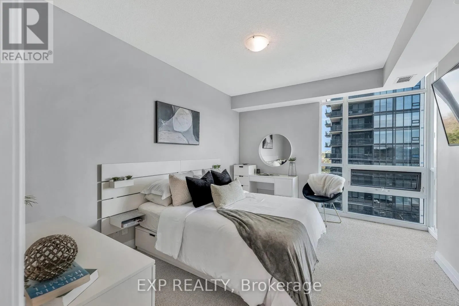 611 - 1055 SOUTHDOWN ROAD