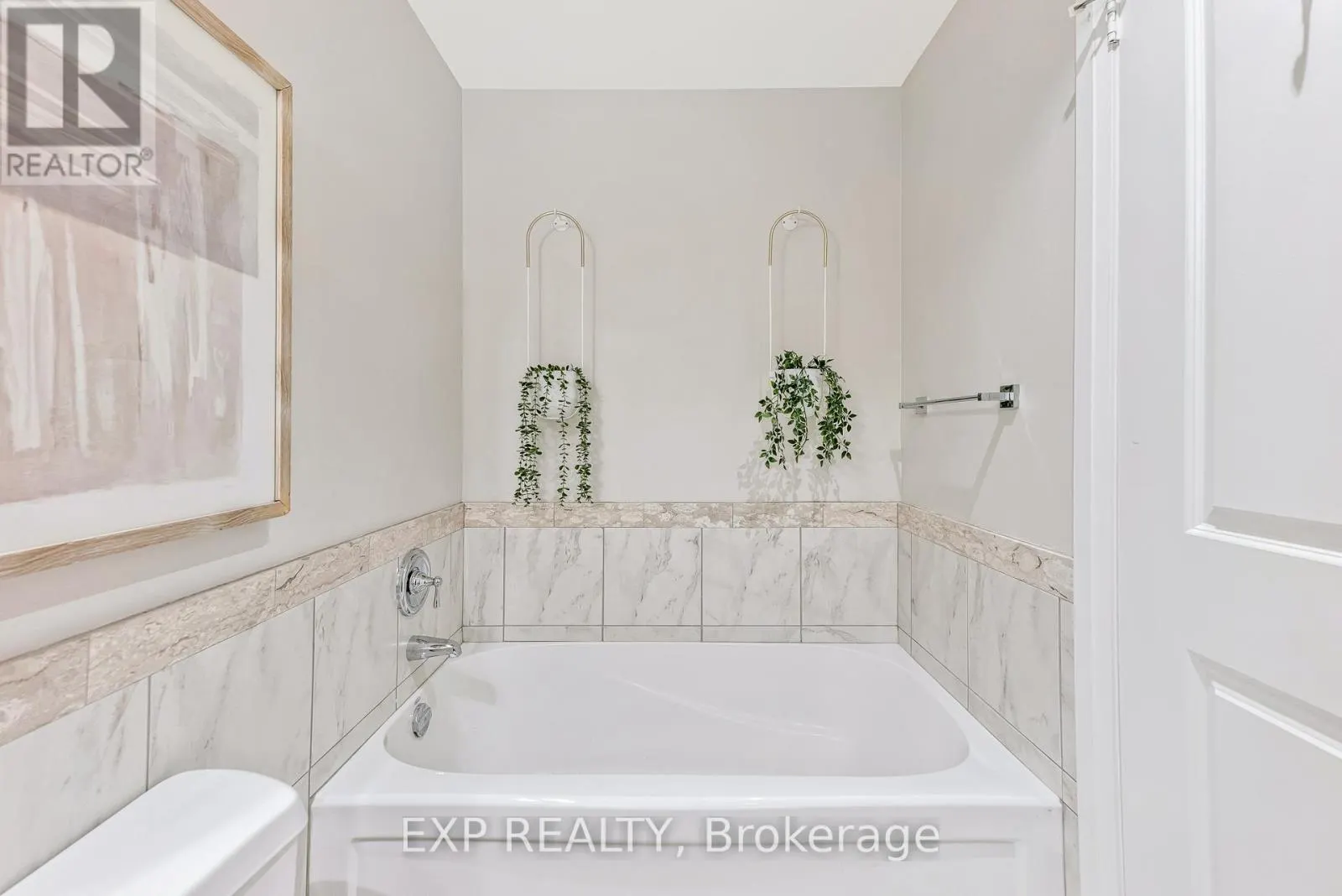 611 - 1055 SOUTHDOWN ROAD