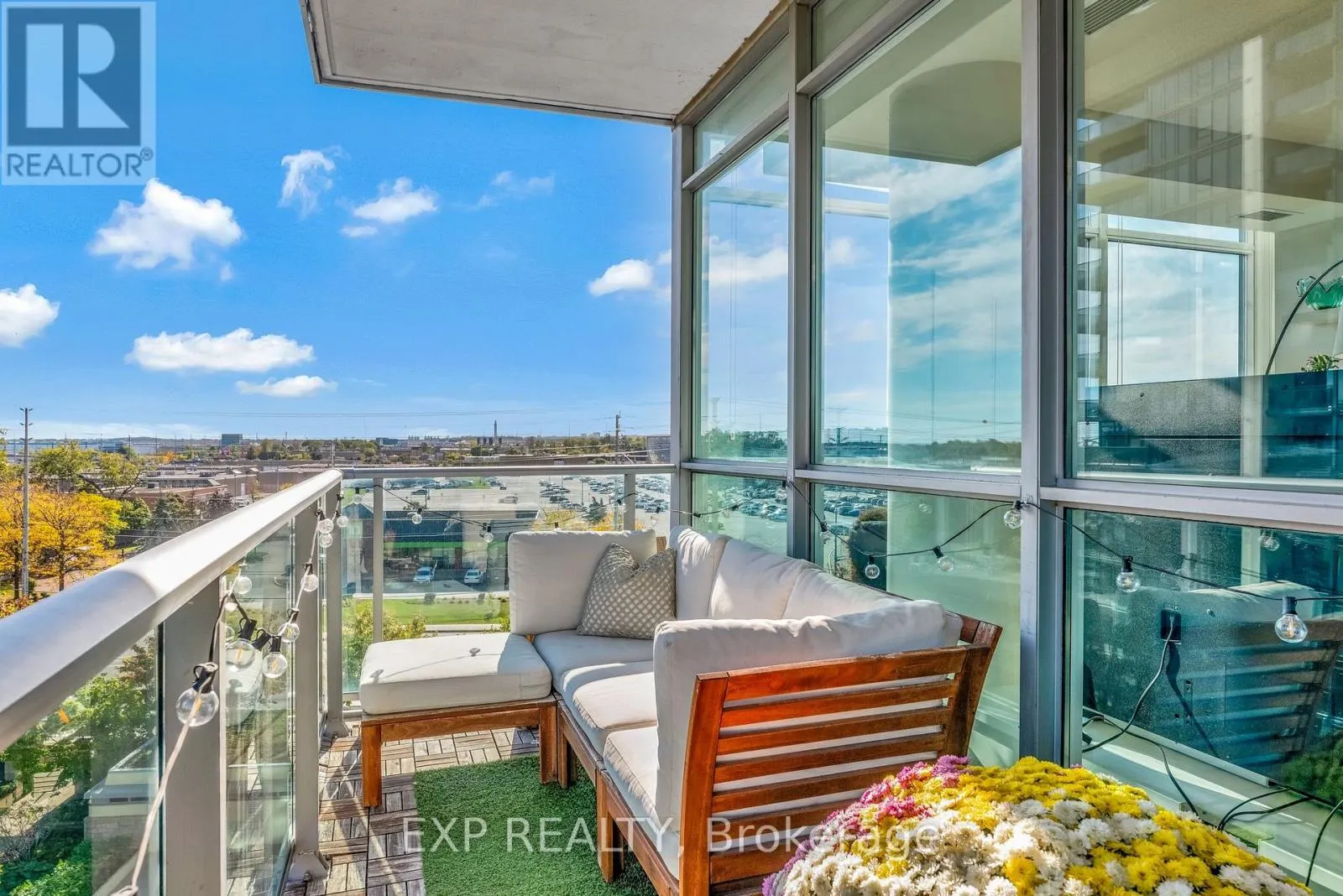 611 - 1055 SOUTHDOWN ROAD