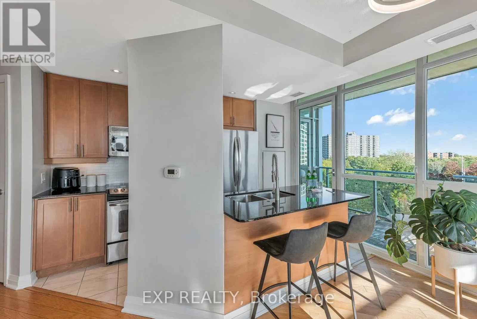 611 - 1055 SOUTHDOWN ROAD