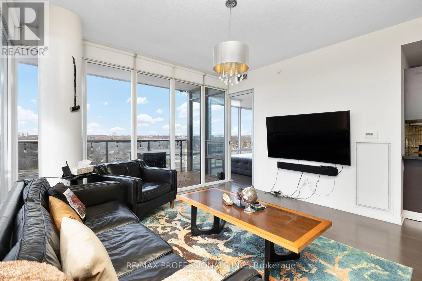 2016 - 88 PARK LAWN ROAD