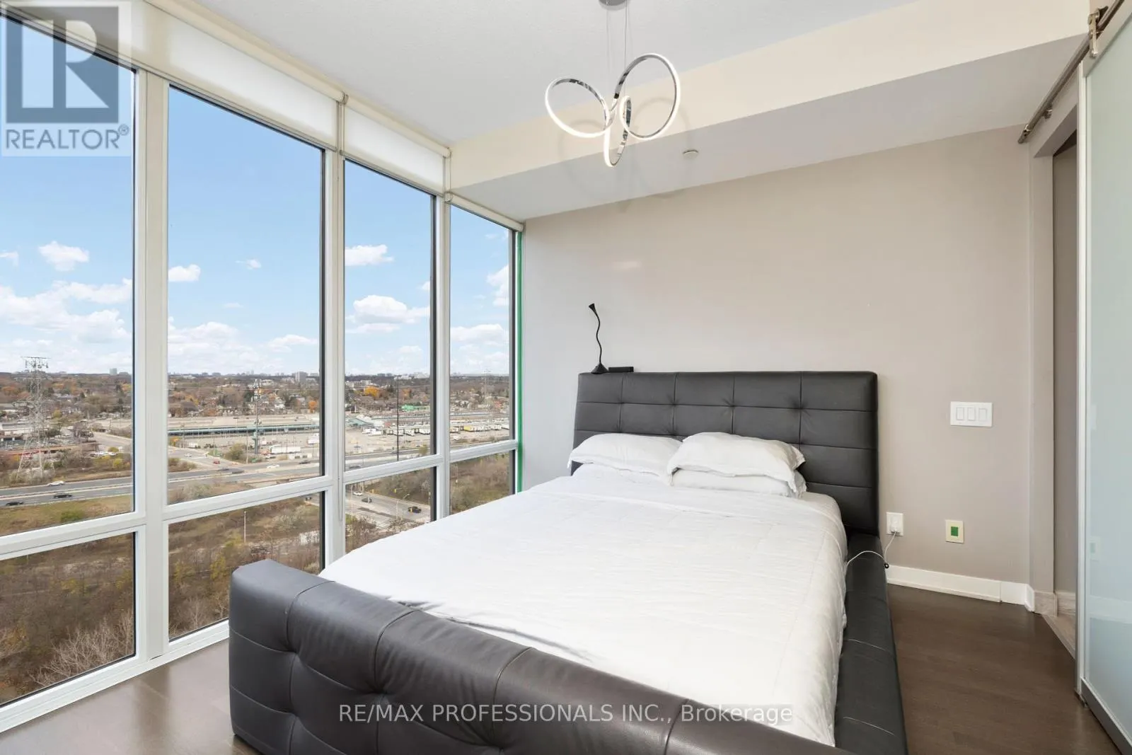 2016 - 88 PARK LAWN ROAD
