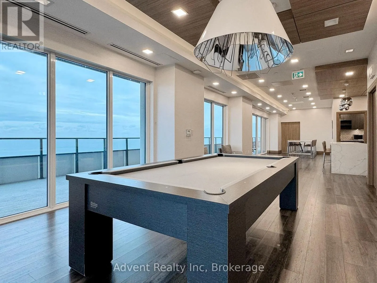 LPH07A - 30 SHORE BREEZE DRIVE