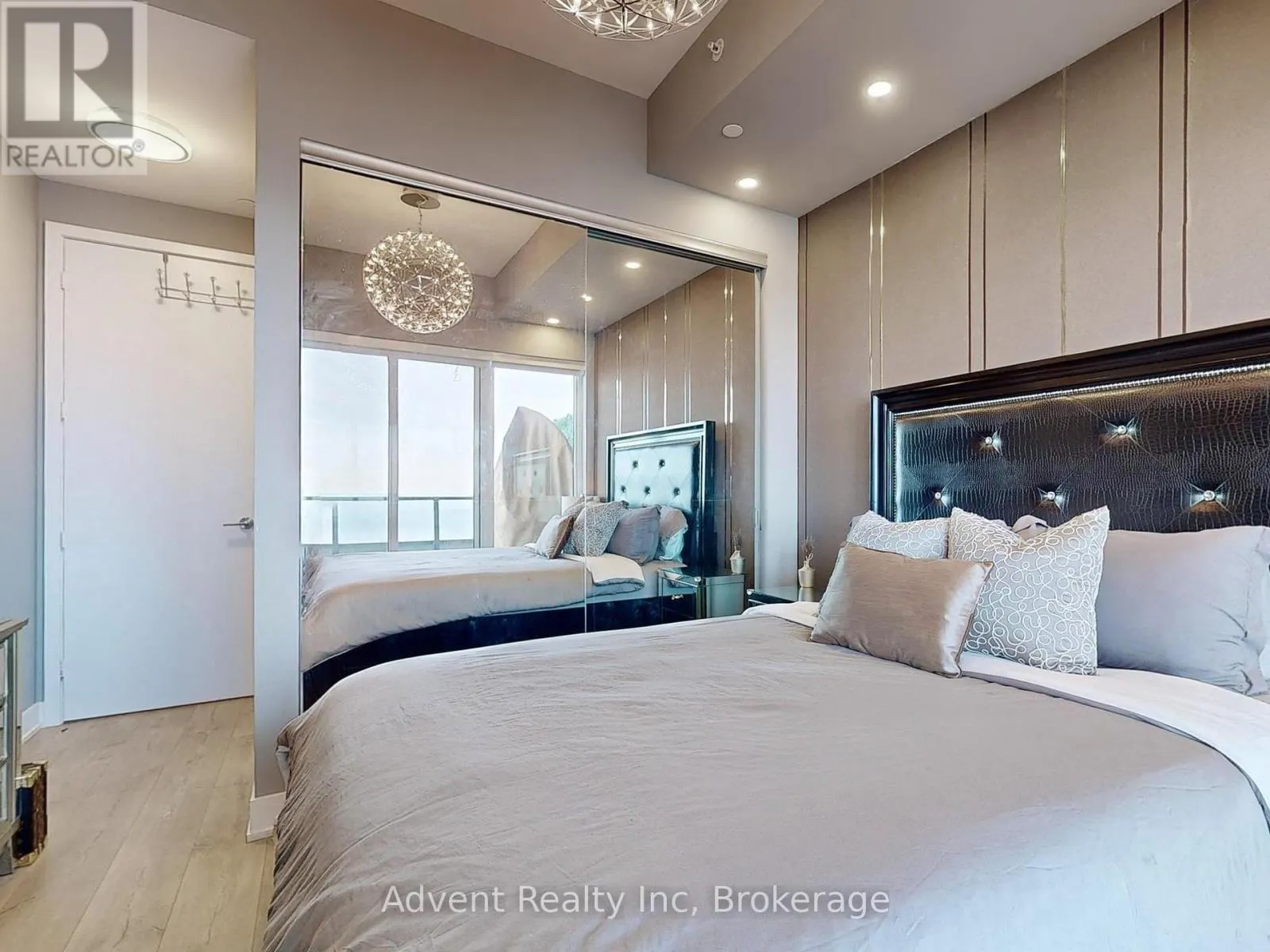 LPH07A - 30 SHORE BREEZE DRIVE