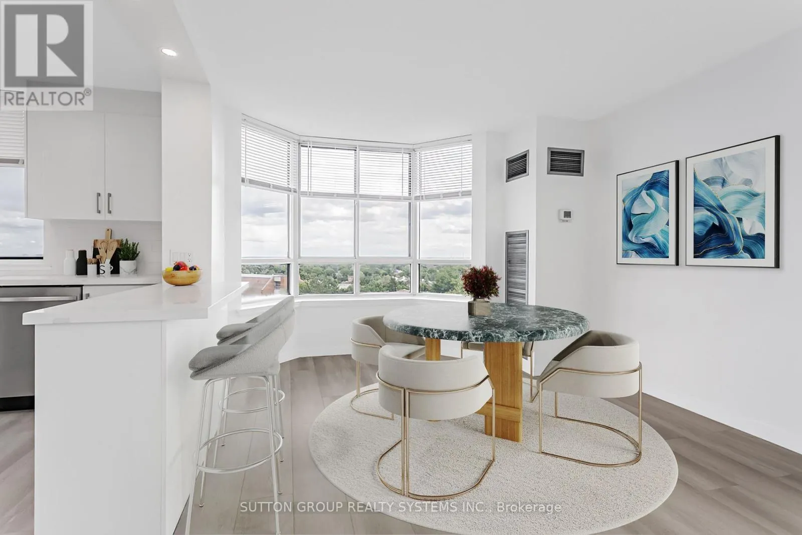 619 - 1001 CEDARGLEN GATE