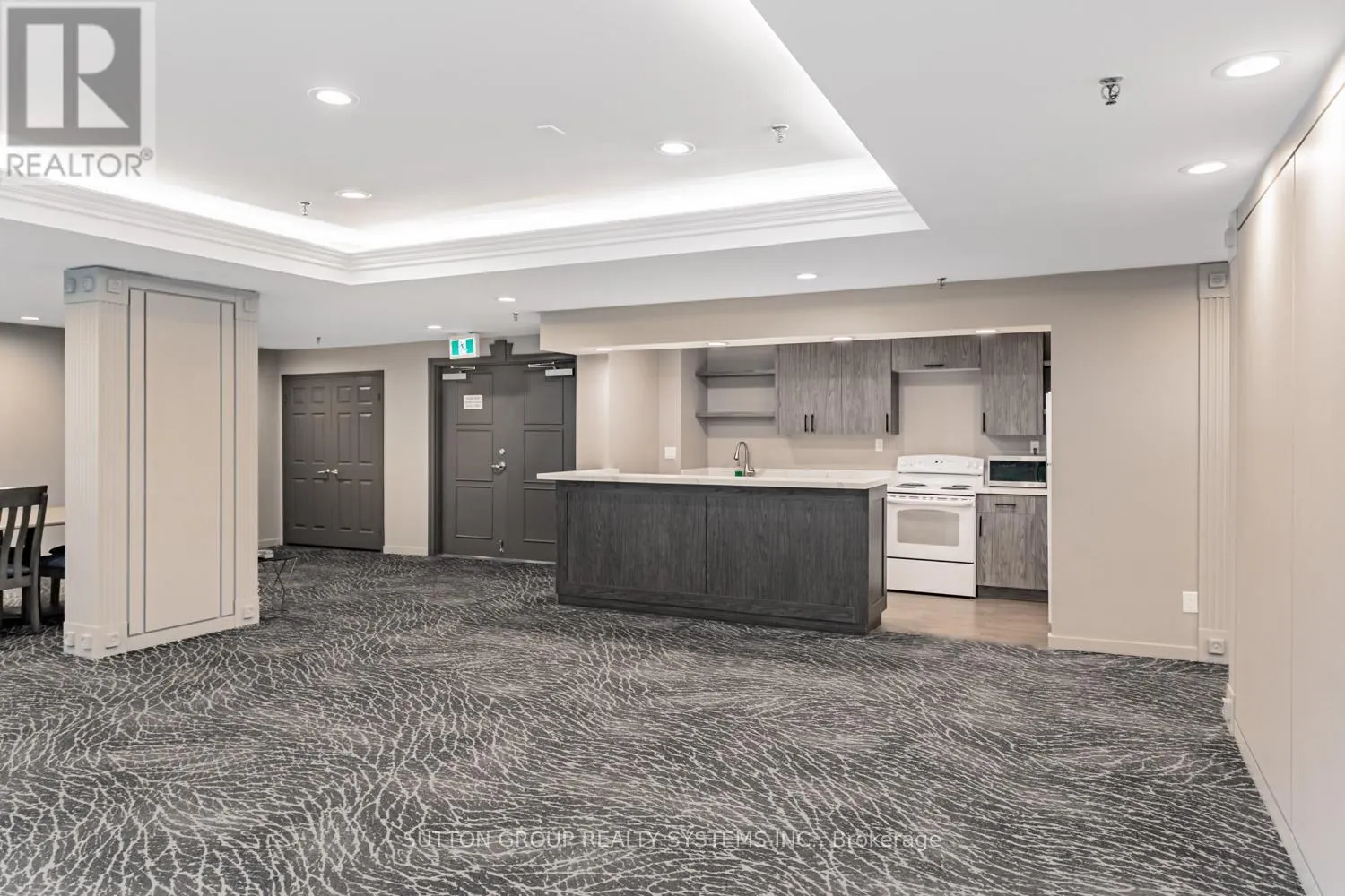619 - 1001 CEDARGLEN GATE