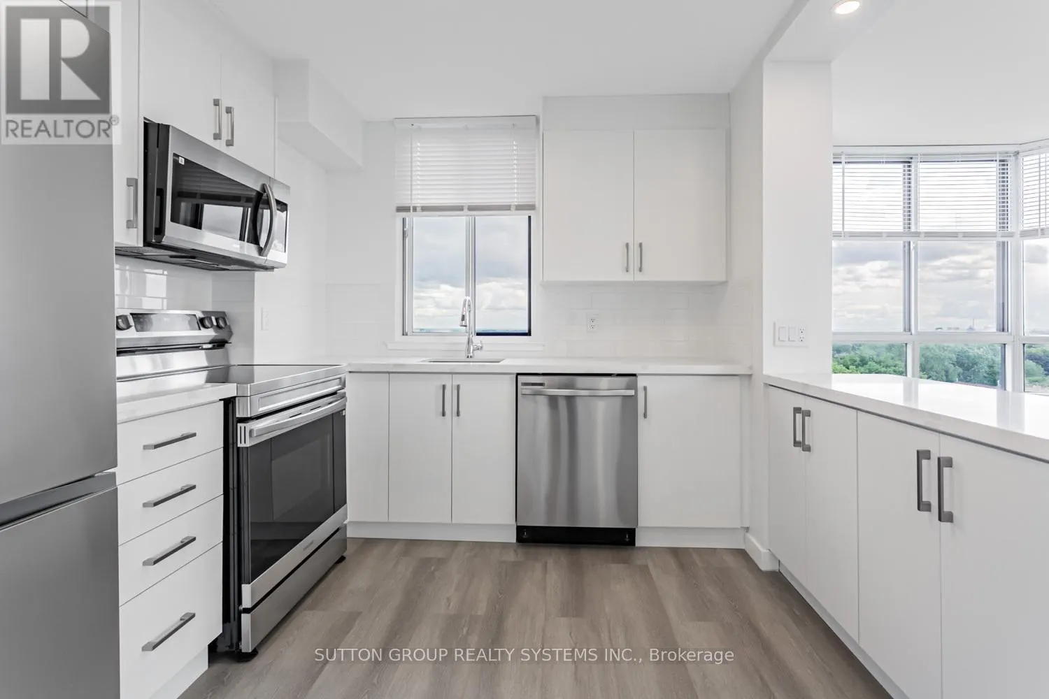 619 - 1001 CEDARGLEN GATE